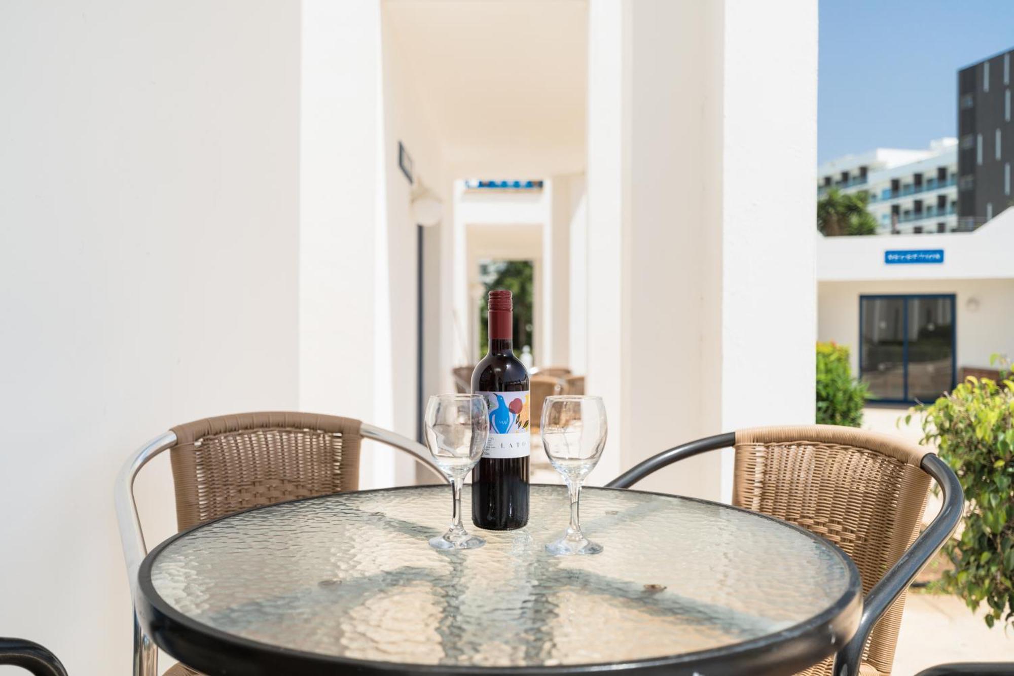 Kritamo Beach Hotel Apartments Agia Napa Exterior foto
